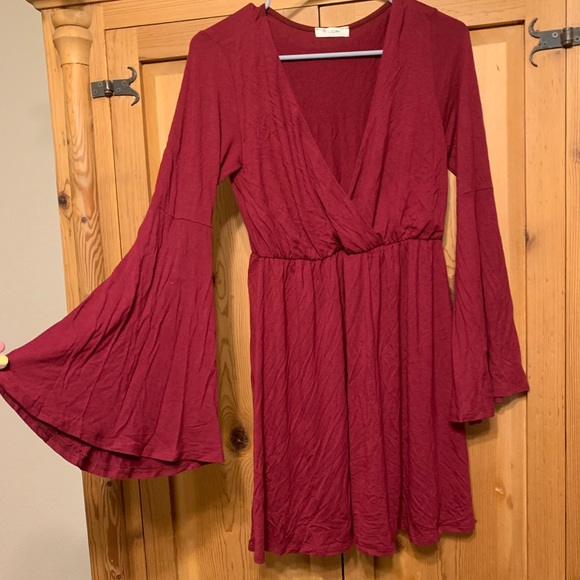 Flare sleeve dress - Picture 3 of 5
